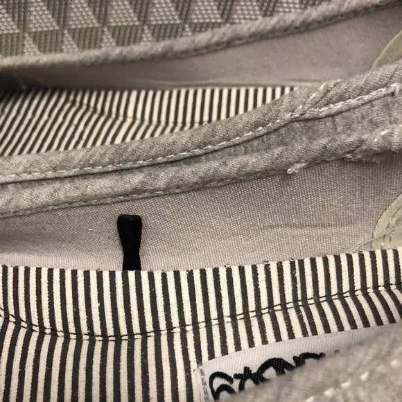 Ladies Dirty Laundry Grey Flats - Picture 11 of 11